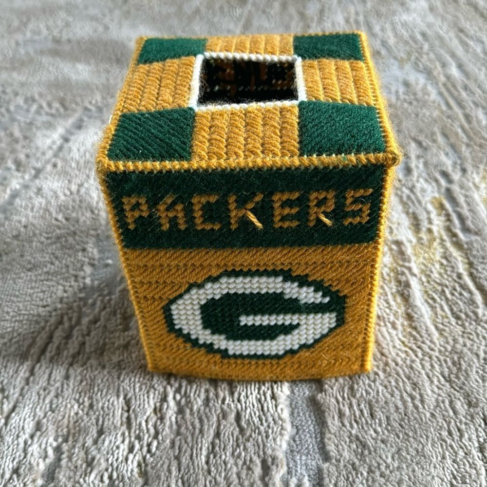 VTG Green Bay Packers Tissue Box Cover number 12